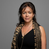 Dr Elina Safro
